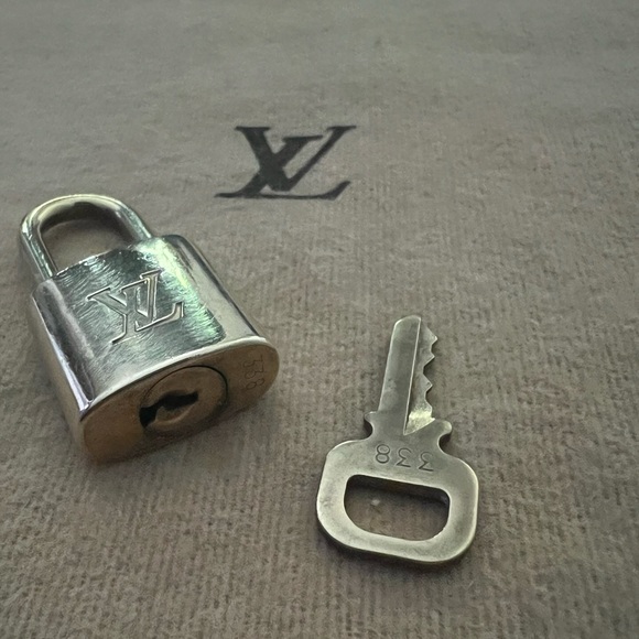 Authentic Louis Vuitton Padlock - Picture 4 of 7